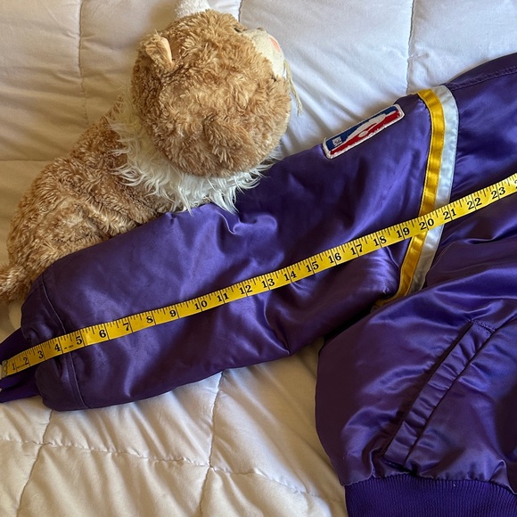 XL Kids / XS/S Women Purple Lakers Jacket - Picture 9 of 9